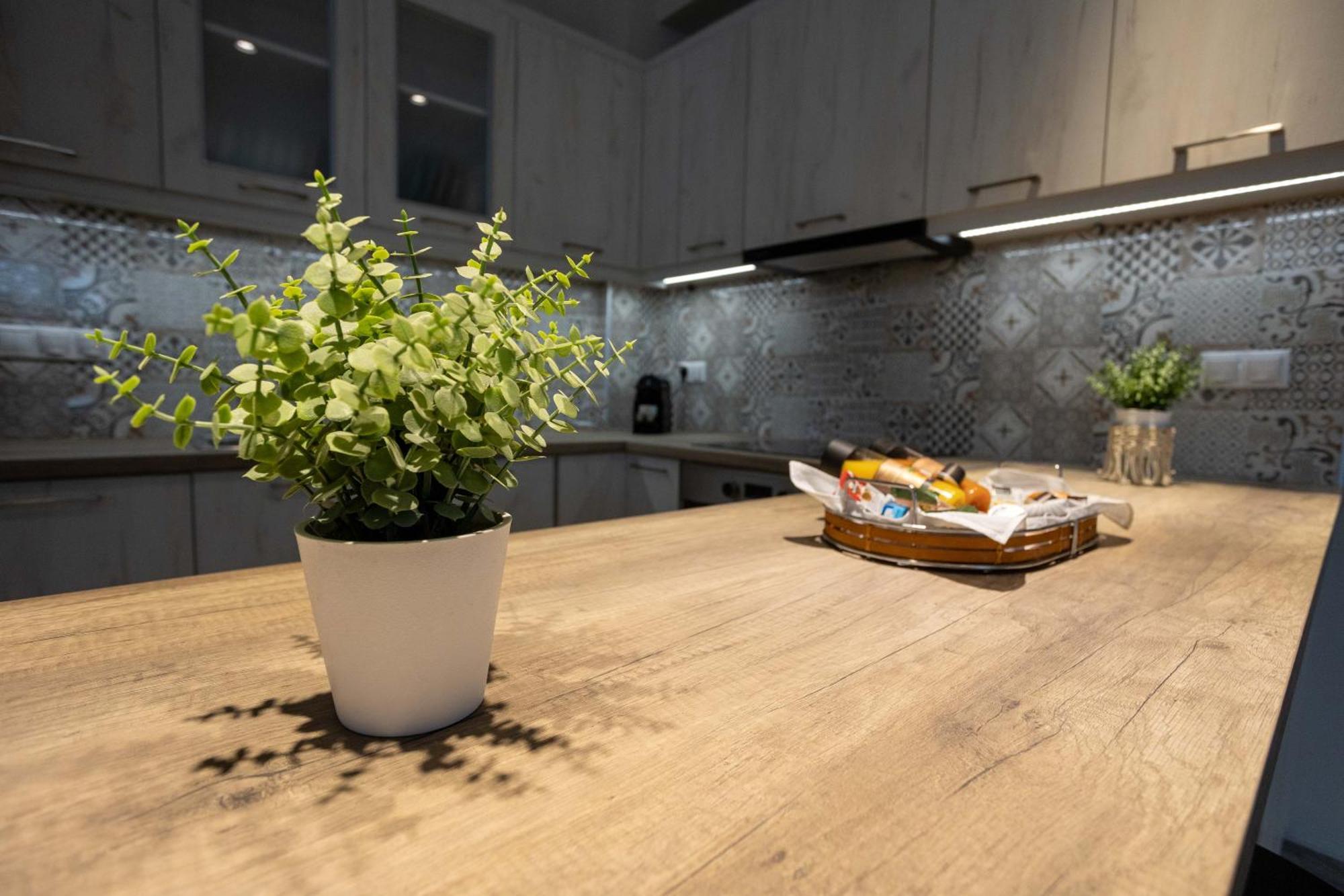 Luxury & Cozy Apartment Messini Exterior photo